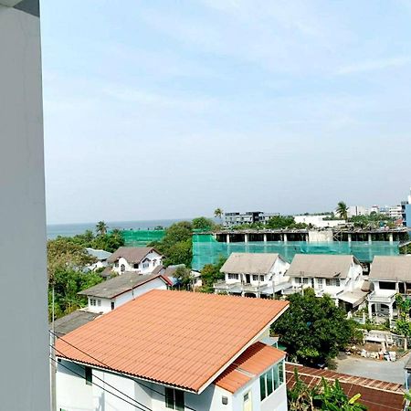 Sweet Seaview Flr6 With Toproop Pool Flr7 At The Blux Bangsaen Экстерьер фото